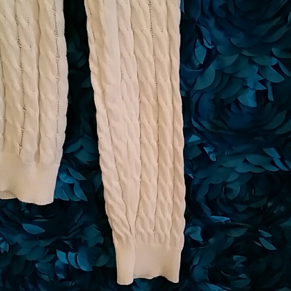 Forever 21 Pullover Sweater - Picture 4 of 5